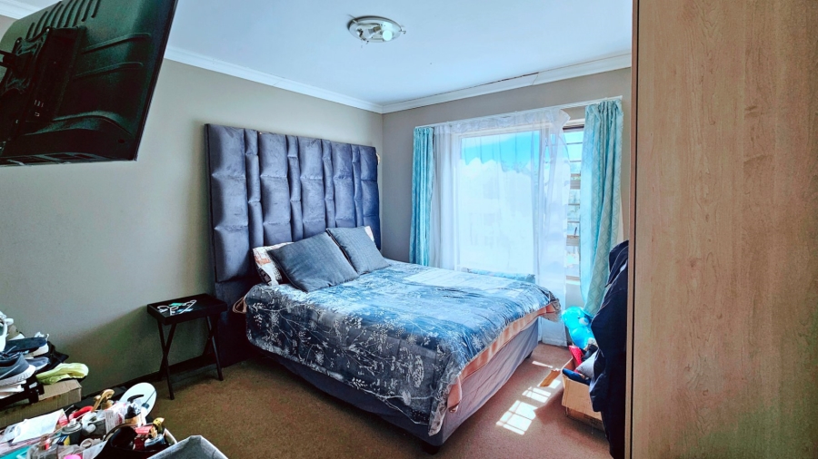 2 Bedroom Property for Sale in Vredenhof Sh Free State